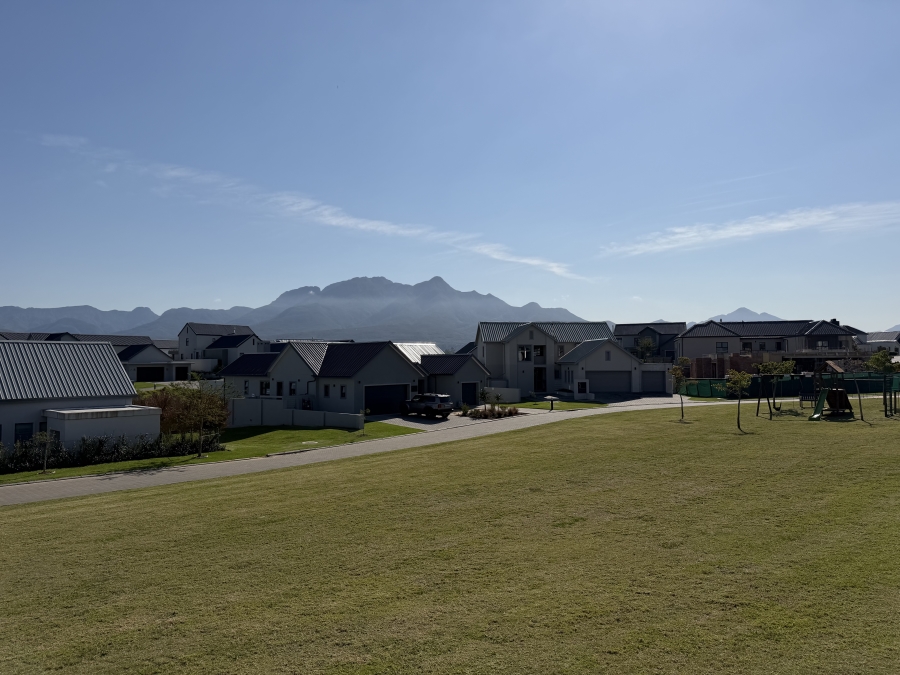 0 Bedroom Property for Sale in Kingswood Golf Estate Western Cape